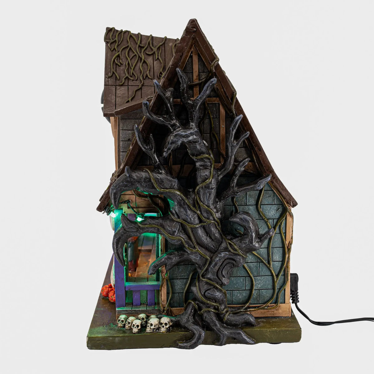 Cycloptic Manor Animated Village ShopFGI