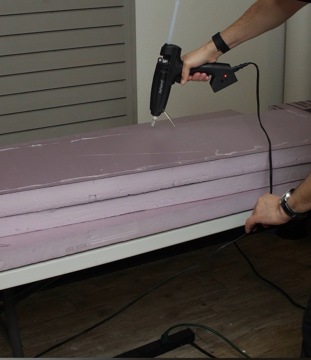 Gluing foam terraces